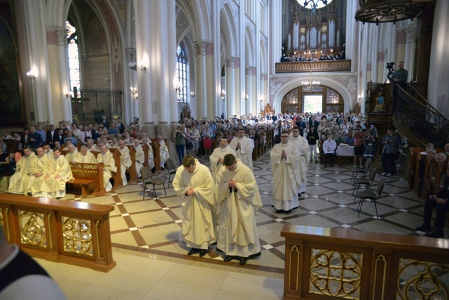 Liturgia święceń kapłańskich w radomskiej katedrze