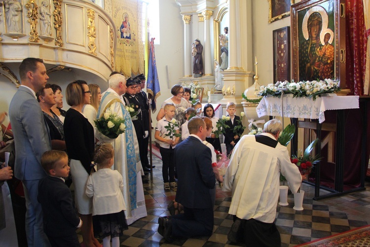 Powitanie ikony MB Częstochowskiej w Bielawach