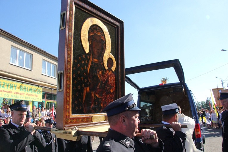 Powitanie ikony MB Częstochowskiej w Bielawach