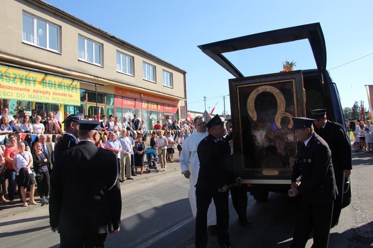 Powitanie ikony MB Częstochowskiej w Bielawach