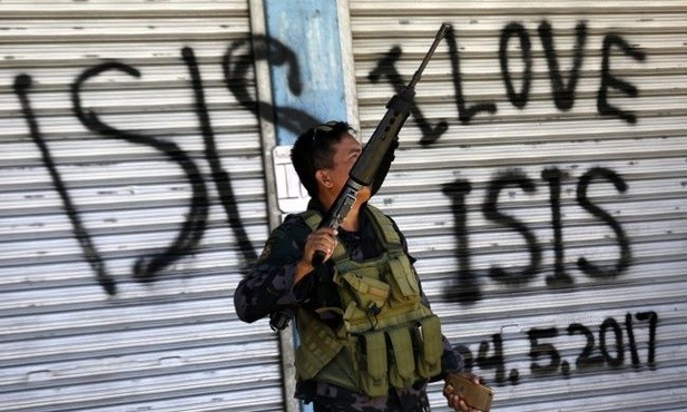 Filipiny: islamiści wykorzystują zakładników
