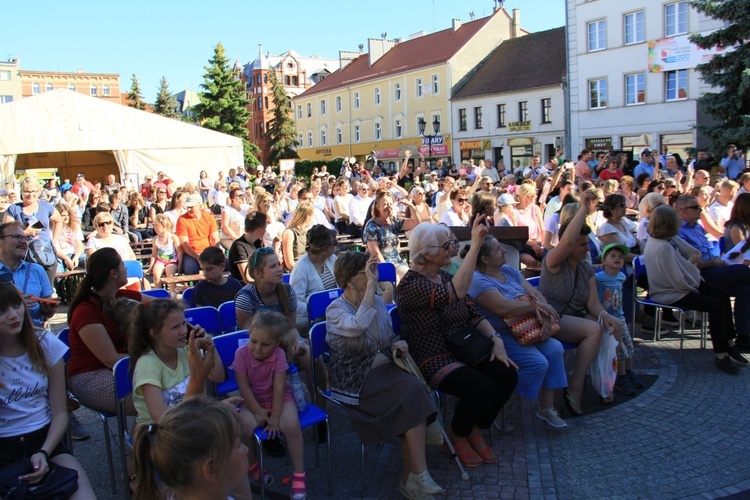 Książki, muzyka, Hołownia i Prokop