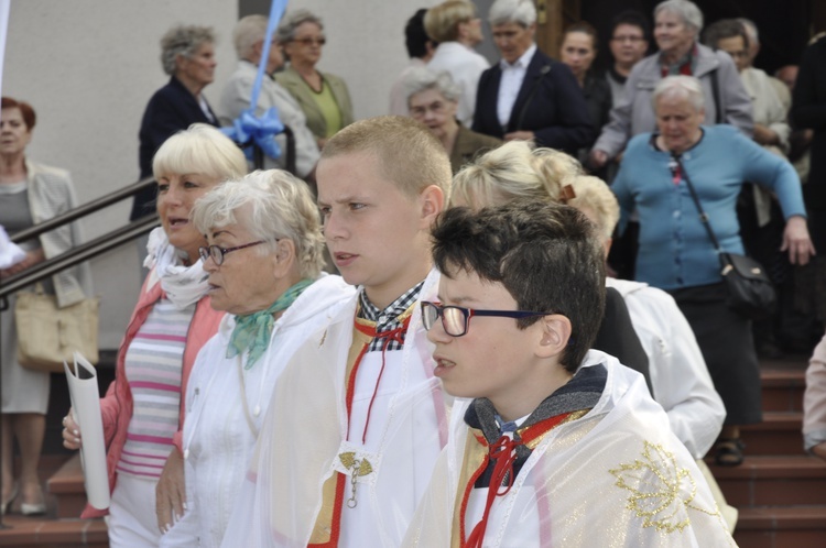 Powitanie ikony MB Częstochowskiej w parafii św. Jakuba w Głownie