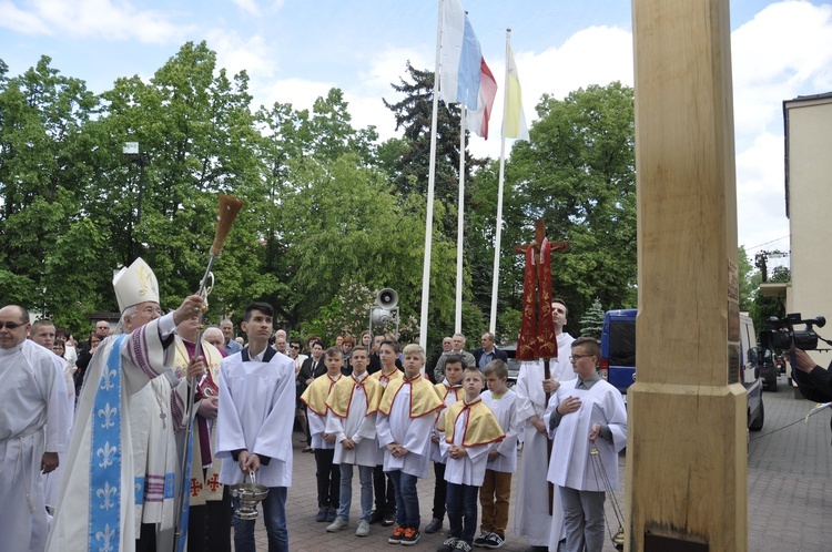 Powitanie ikony MB Częstochowskiej w parafii św. Jakuba w Głownie