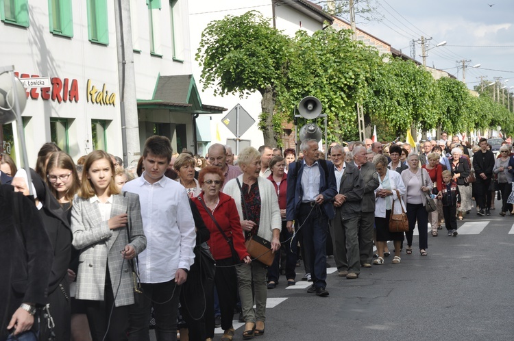 Powitanie ikony MB Częstochowskiej w parafii św. Jakuba w Głownie