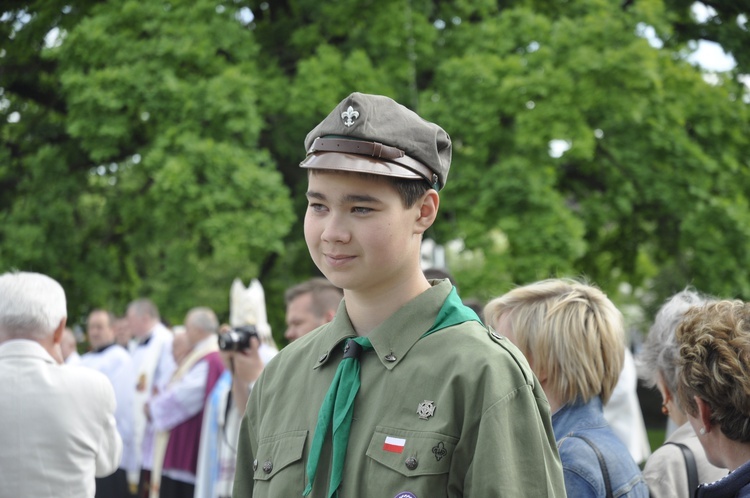 Powitanie ikony MB Częstochowskiej w parafii św. Jakuba w Głownie