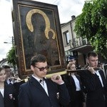 Powitanie ikony MB Częstochowskiej w parafii św. Jakuba w Głownie