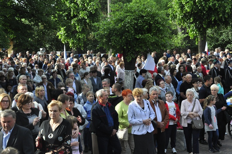 Powitanie ikony MB Częstochowskiej w parafii św. Jakuba w Głownie