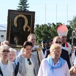 Powitanie ikony MB Częstochowskiej w parafii św. Barbary w Głownie