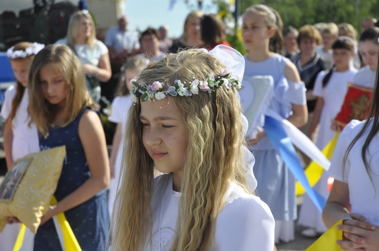 Powitanie ikony MB Częstochowskiej w Dmosinie