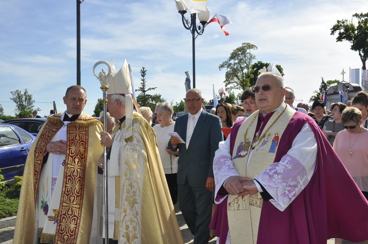 Powitanie ikony MB Częstochowskiej w Dmosinie