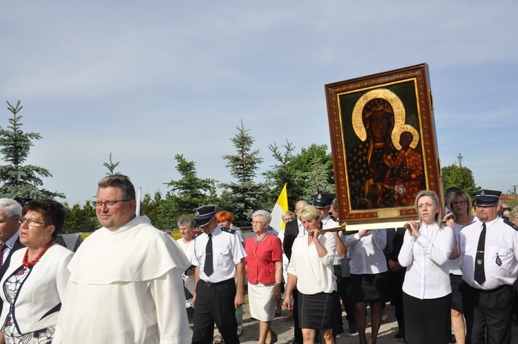 Powitanie ikony MB Częstochowskiej w Dmosinie