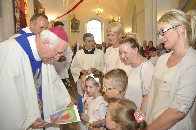 Powitanie ikony MB Częstochowskiej w Dmosinie