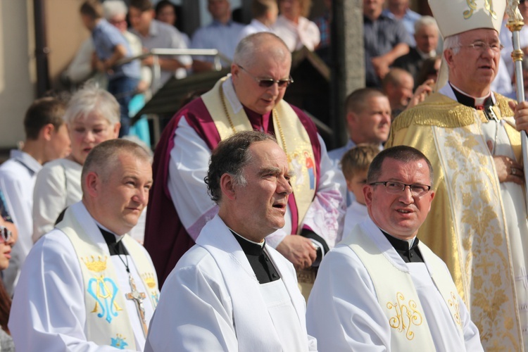 Powitanie ikony MB Częstochowskiej w Dmosinie