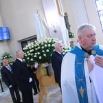 Procesja z figurą Matki Bożej Fatimskiej na plac koronacyjny