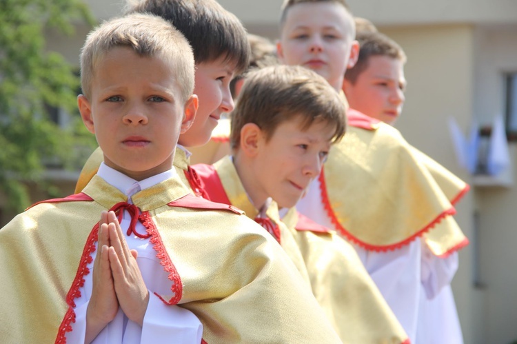 Do sanktuarium przybyli biskupi