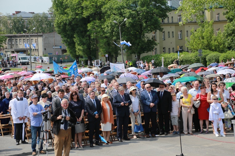 Procesja do ołtarza - Msza św. koronacyjna