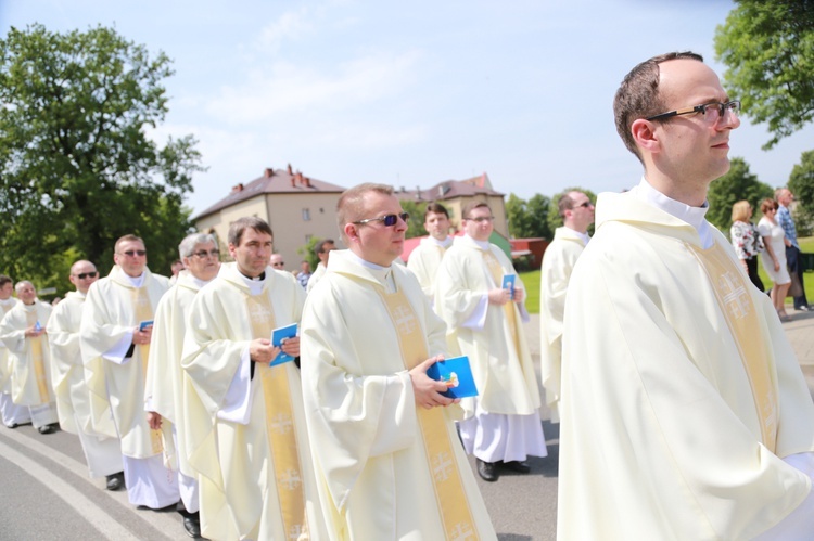 Procesja do ołtarza - Msza św. koronacyjna