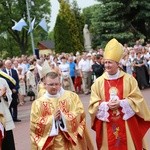 Zakończenie Mszy św. i procesja do sanktuarium