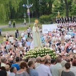 Zakończenie Mszy św. i procesja do sanktuarium