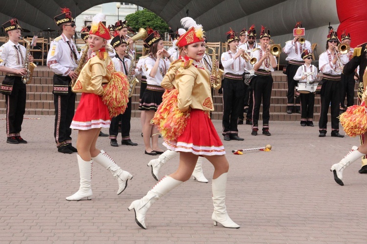 Parada orkiestr dętych