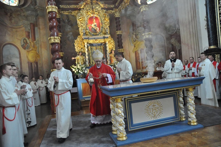 Poświęcenie kościoła i ołtarza w Skrzatuszu