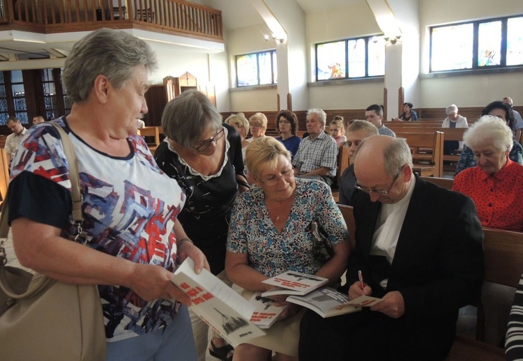 Promocja książki "Walka o kościół na Złotych Łanach"