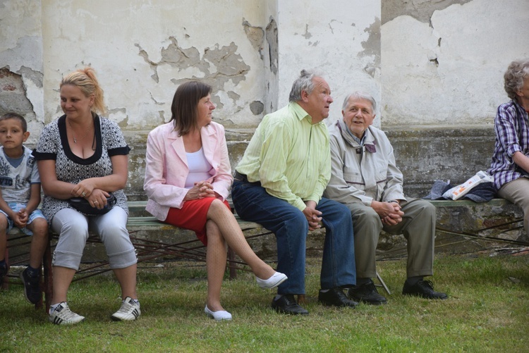 Obchody 250. rocznicy koronacji cudownego obrazu Matki Bożej w Miedniewicach