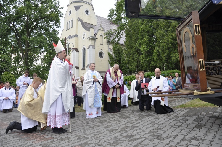 Powitanie ikony MB Częstochowskiej w Domaniewicach