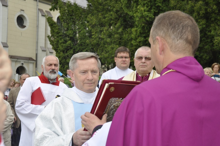 Powitanie ikony MB Częstochowskiej w Domaniewicach