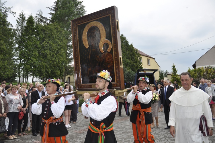 Powitanie ikony MB Częstochowskiej w Domaniewicach