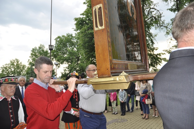 Powitanie ikony MB Częstochowskiej w Domaniewicach