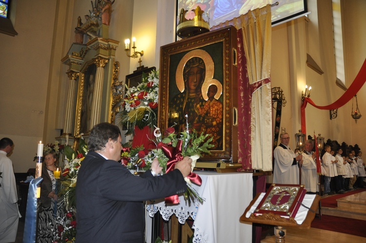 Powitanie ikony MB Częstochowskiej w Domaniewicach