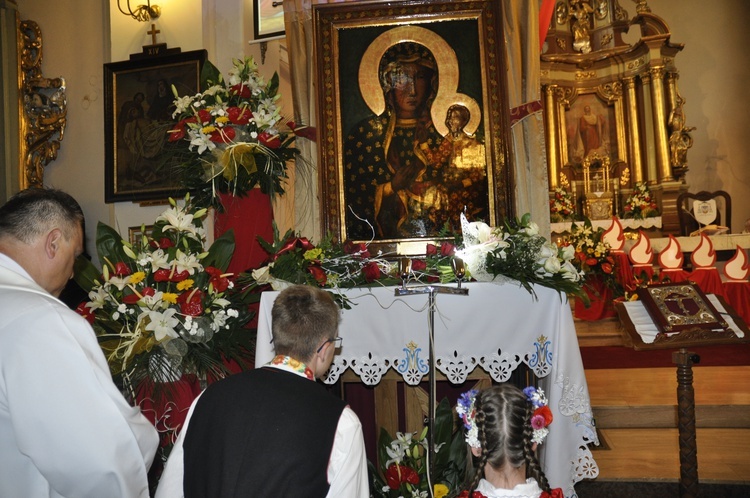 Powitanie ikony MB Częstochowskiej w Domaniewicach