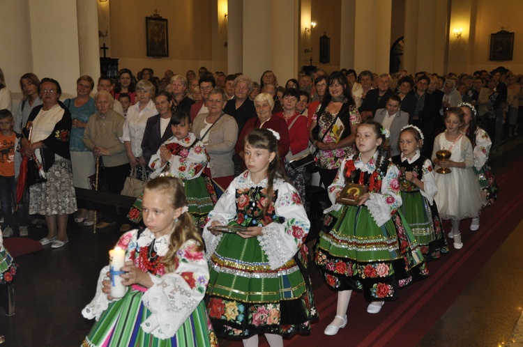 Powitanie ikony MB Częstochowskiej w Domaniewicach