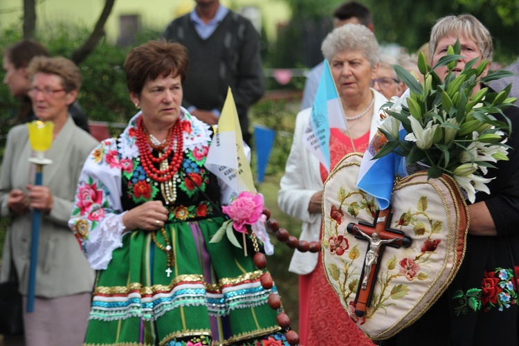 Powitanie ikony MB Częstochowskiej w Domaniewicach