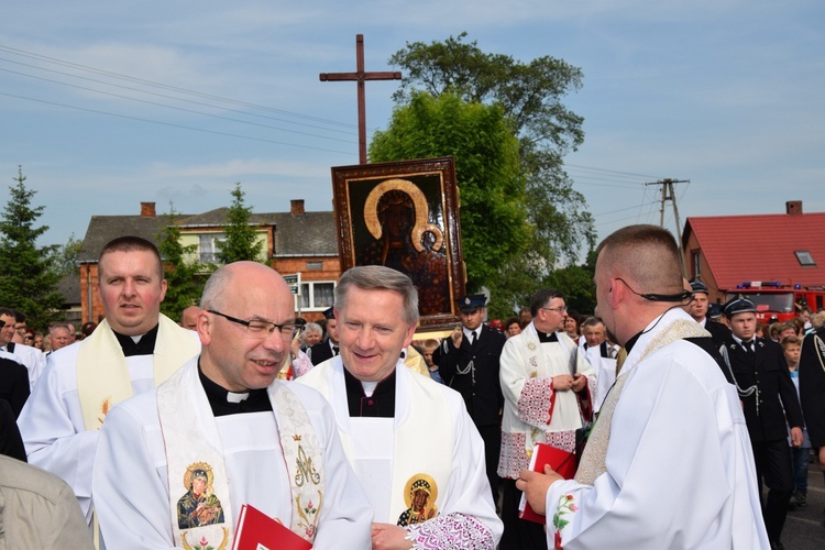 Powitanie ikony MB Częstochowskiej z Złakowie Kościelnym