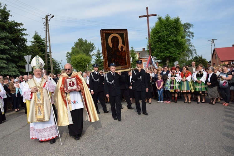 Powitanie ikony MB Częstochowskiej z Złakowie Kościelnym