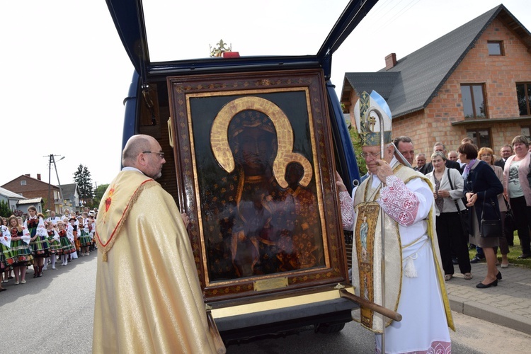 Powitanie ikony MB Częstochowskiej z Złakowie Kościelnym