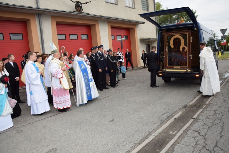 Powitanie ikony MB Częstochowskiej w Zdunach