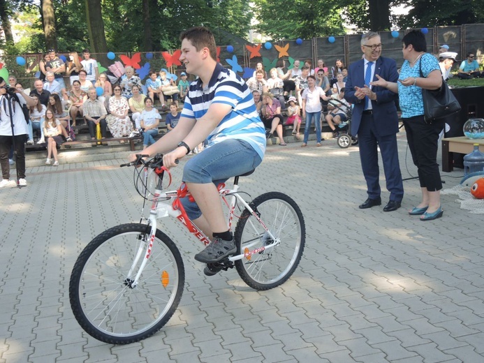 Szkolno-Parafialny Festyn "u Sióstr"