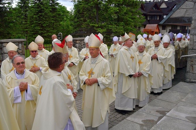 Episkopat Polski w kościele św. Krzyża w Zakopanem