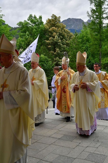 Episkopat Polski w kościele św. Krzyża w Zakopanem