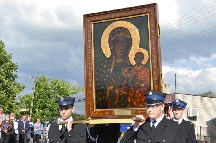 Powitanie ikony MB Częstochowskiej w Bąkowie