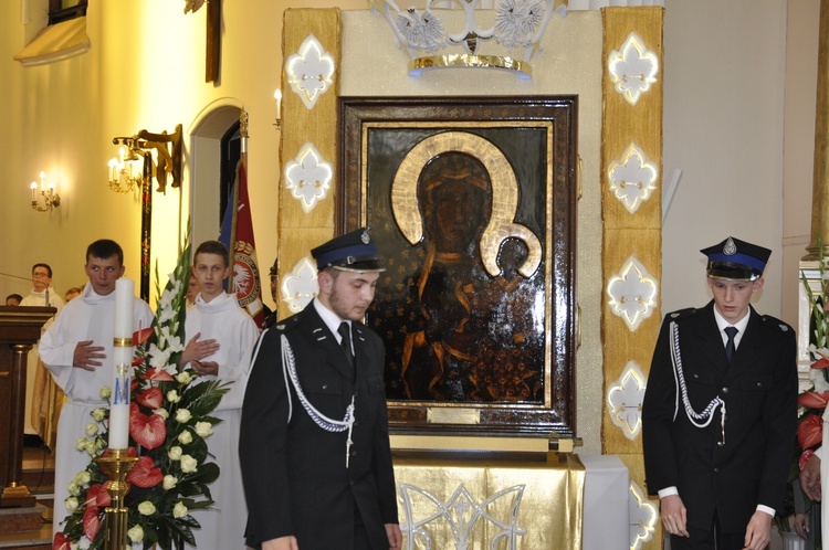 Powitanie ikony MB Częstochowskiej w Bąkowie