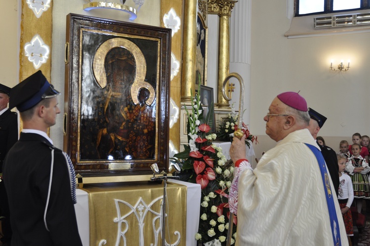 Powitanie ikony MB Częstochowskiej w Bąkowie