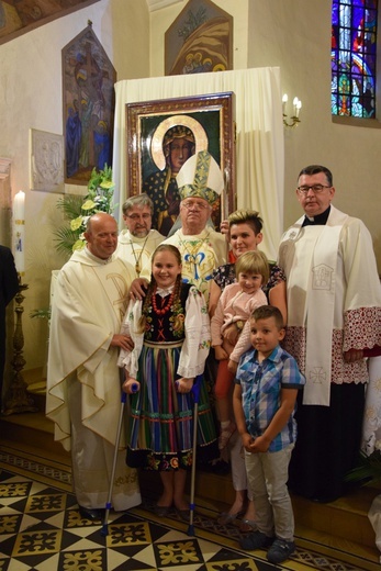 Powitanie ikony MB Częstochowskiej w Chruślinie