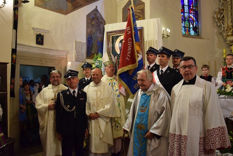 Powitanie ikony MB Częstochowskiej w Chruślinie