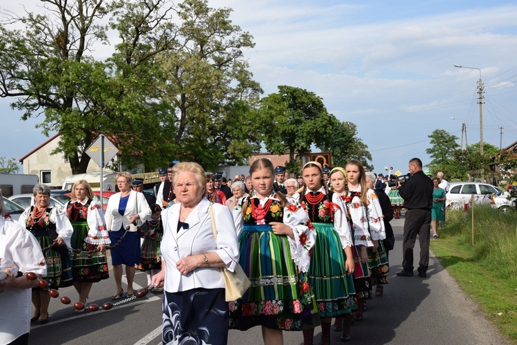 Powitanie ikony MB Częstochowskiej w Chruślinie