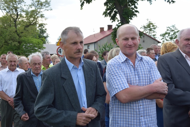 Powitanie ikony MB Częstochowskiej w Chruślinie